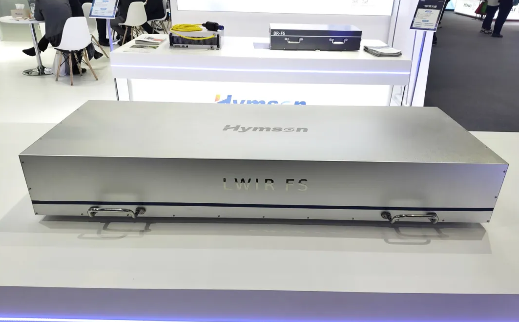 好运彩中红外飞秒激光器